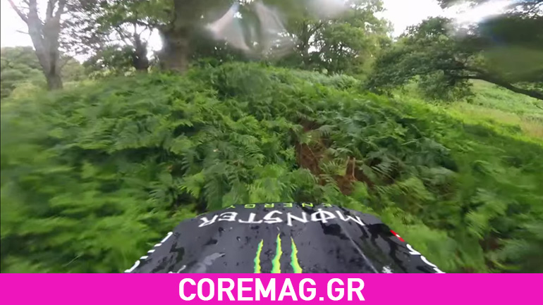 Ο Sam Pilgrim κάνει βόλτες στα μονοπάτια με ένα “γουρούνι”