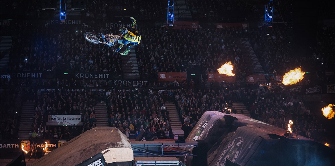 O κορυφαίος αθλητής FMX, Edgar Torronteras, καταγράφει τη ζωή του με την κάμερα του Core