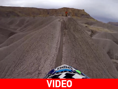 Freestyle motocross στην έρημο