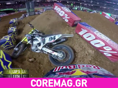 Η πτώση του Ken Roczen στον αγώνα Supercross