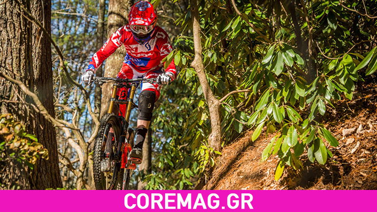 O Neko Mullaly αλυσοδέθηκε!