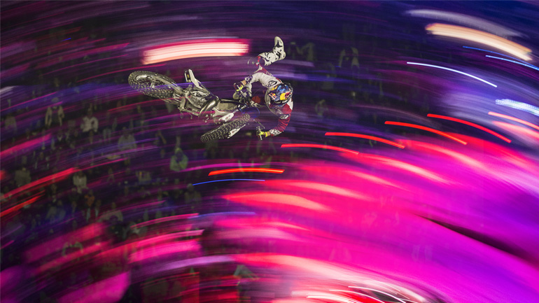 Το Red Bull X-Fighters έτοιμο να συγκλονίσει το ελληνικό κοινό