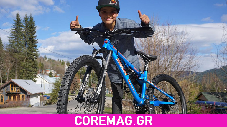 Είναι 10 χρονών και σκάει άλμα 10 μέτρων