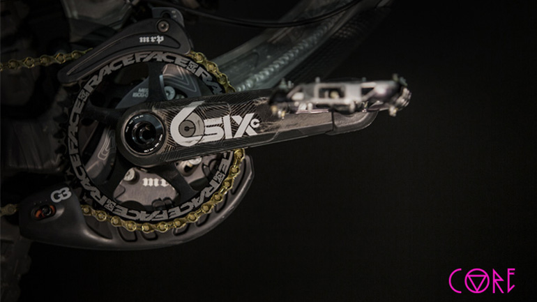 Race Face SIXC: Δοκιμάσαμε την πιο ελαφριά πεταλιέρα για downhill ποδήλατο