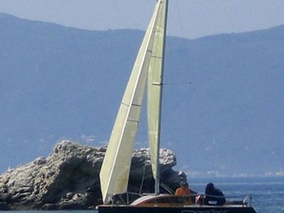 Θαλάσσια περιπέτεια για τρεις ιστιοπλόους