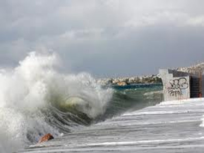 Προβλήματα από την κακοκαιρία σε Σαλαμίνα και Σπέτσες