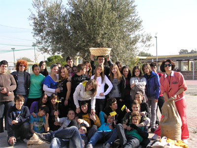 Λιλιπούτειοι ελαιοπαραγωγοί στο Ρέντη