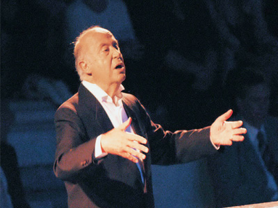 Το Κερατσίνι τιμά τον Μίμη Πλέσσα