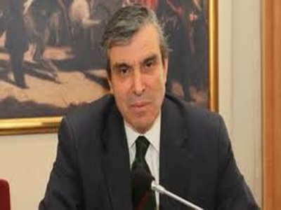 Δεν θα κατέβει υποψήφιος ο Μπεντενιώτης