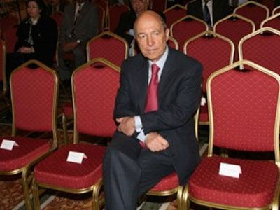 Και παρέμβαση…Σημίτη!