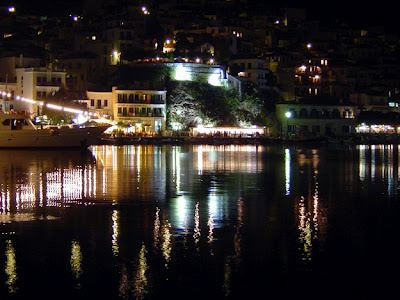 Σκόπελος: Πτώση επιβάτη στη θάλασσα