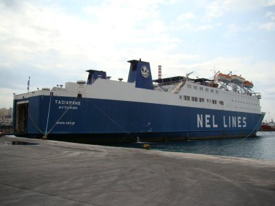 Μηχανική βλάβη στο πλοίο Ταξιάρχης