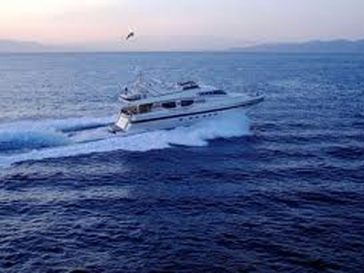 Ακυβέρνητο ταχύπλοο στην Κυλλήνη