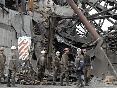 Σταμάτησαν οι έρευνες στο ανθρακωρυχείο στη Ρωσία