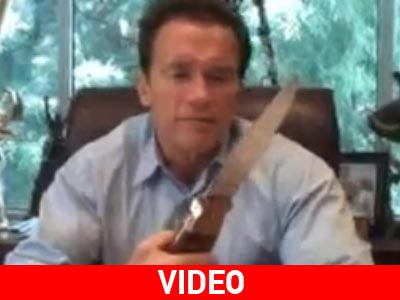 Περικοπές με το… μαχαίρι κάνει ο Schwarzenegger