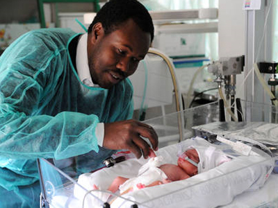 Γέννησε ενώ βρισκόταν σε κώμα