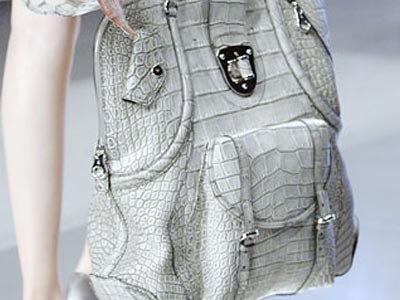 Μεγάλες τσάντες και το καλοκαίρι