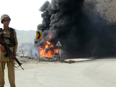 Λουτρό αίματος σε αγορά του Πακιστάν