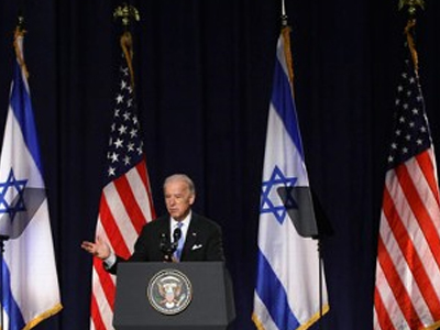 Μπάιντεν: Άμεση ανάγκη για επανάληψη των ειρηνευτικών συνομιλιών