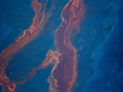 Η BP “πληρώνει” την πετρελαιοκηλίδα