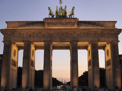 Την επανένωσή της γιορτάζει η Γερμανία