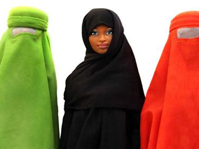 Η Barbie ασπάστηκε το Ισλάμ