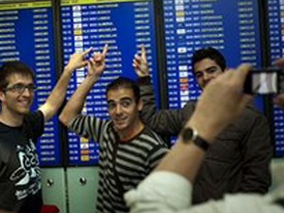 Επαναλειτουργούν τα ισπανικά αεροδρόμια