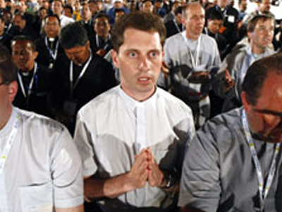 «Δικαιοσύνη» ζητούν τα θύματα κακοποίησης από την Καθολική Εκκλησία