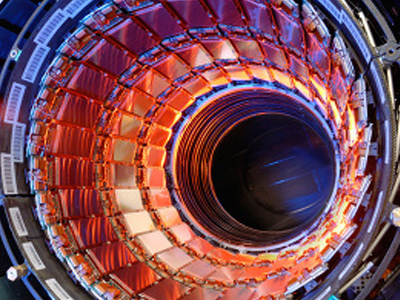 Στην “πρίζα” και πάλι το πείραμα του CERN