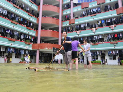 Πάνω από 40 νεκροί από την κακοκαιρία στη Ν. Κίνα