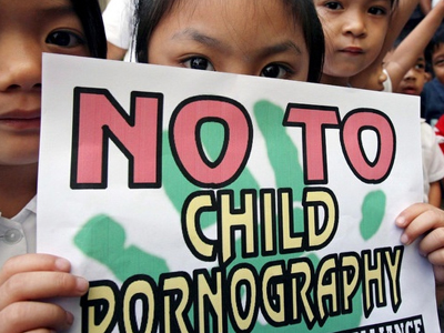 Μαζικές συλλήψεις για παιδική πορνογραφία