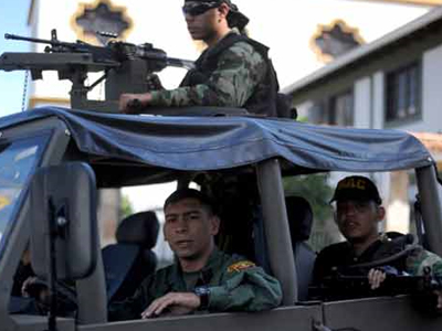 Εμπόλεμο κλίμα μεταξύ Βενεζουέλας – Κολομβίας