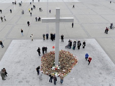 Σάλος για έναν σταυρό