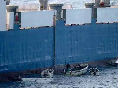 Σομαλοί πειρατές κατέλαβαν ελληνόκτητο πλοίο