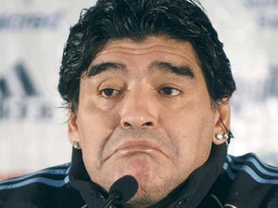 Αναρρώνει ο Μαραντόνα μετά το δάγκωμα σκύλου του