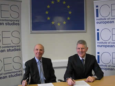 Διπλωματικά “στολίσματα” από Βρετανούς πρέσβεις