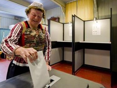 Ολλανδία: «Βαρόμετρο» το αντιισλαμικό κόμμα