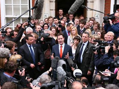 Στοιχήματα για επαναληπτικές εκλογές στη Βρετανία