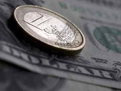 Ιράν: Πουλά 45 δισεκατομμύρια ευρώ έναντι δολαρίου και χρυσού