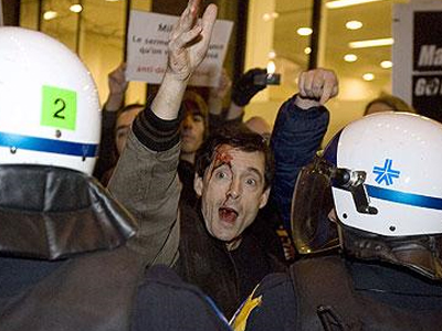 Επεισόδια για την επίσκεψη του Καρόλου στον Καναδά