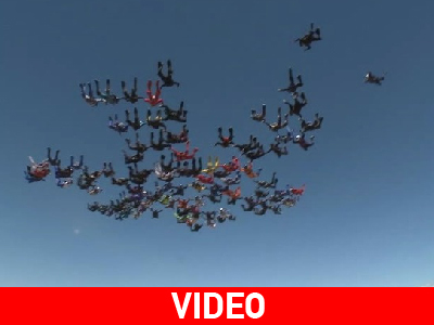 Ανθρώπινη αλυσίδα… στους αιθέρες