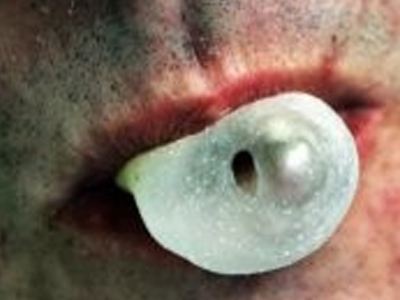 Στη φυλακή λόγω… τσιχλόφουσκας