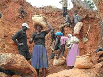 Δεκαοχτώ νεκροί σε κατάρρευση χρυσορυχείου