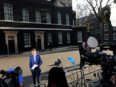 Τρία debate στη Βρετανία εν όψει εκλογών