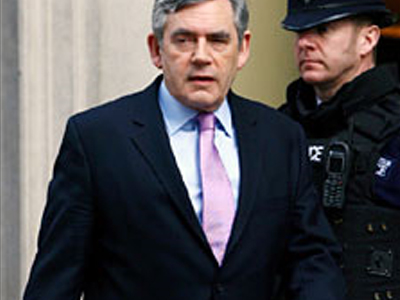 Διχασμένοι οι Βρετανοί εν όψει βουλευτικών εκλογών