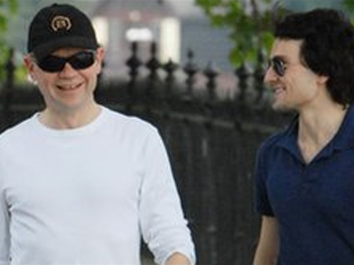 Παραιτήθηκε ο «εραστής» του Βρετανού ΥΠΕΞ