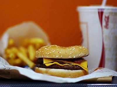 Χάμπουργκερ και… χαπάκι