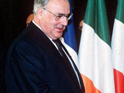 Ο Χέλμουτ Κολ αρνήθηκε να παραλάβει βραβείο