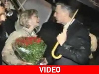 Hillary Clinton: Εξουδετερώστε την τρομοκρατία