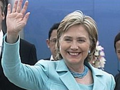 Hillary Clinton: Επιτακτική η αποπυρηνικοποίηση της Β. Κορέας